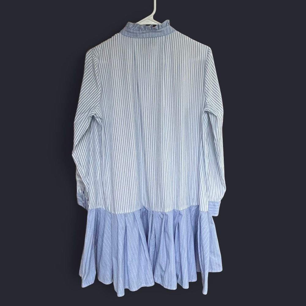 Tuckernuck Blue & White Striped Ruffle Collar Dress Button Front Size M Like New - Picture 3 of 9